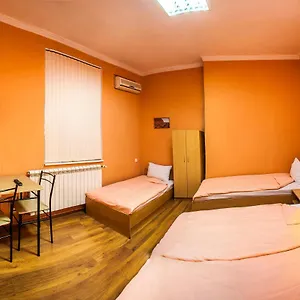 ivani-guestrooms.sofiahotelsbg.com/